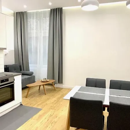 Paulay Premium * Budapest